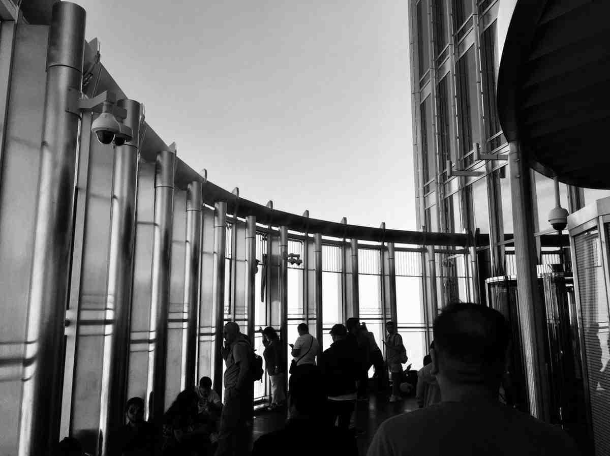 Can AI Recommend Hidden Gems and Local Spots in Dubai: Unearth the City's Untold Stories